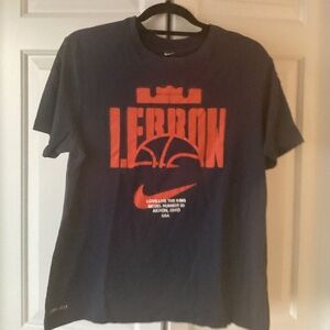 Nike dri fit tee youth large Lebron